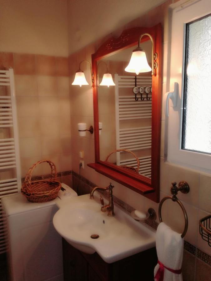 Valia Seaside Villa *